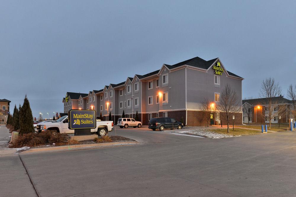 Mainstay Suites Fargo - I-94 Medical Center Exterior photo