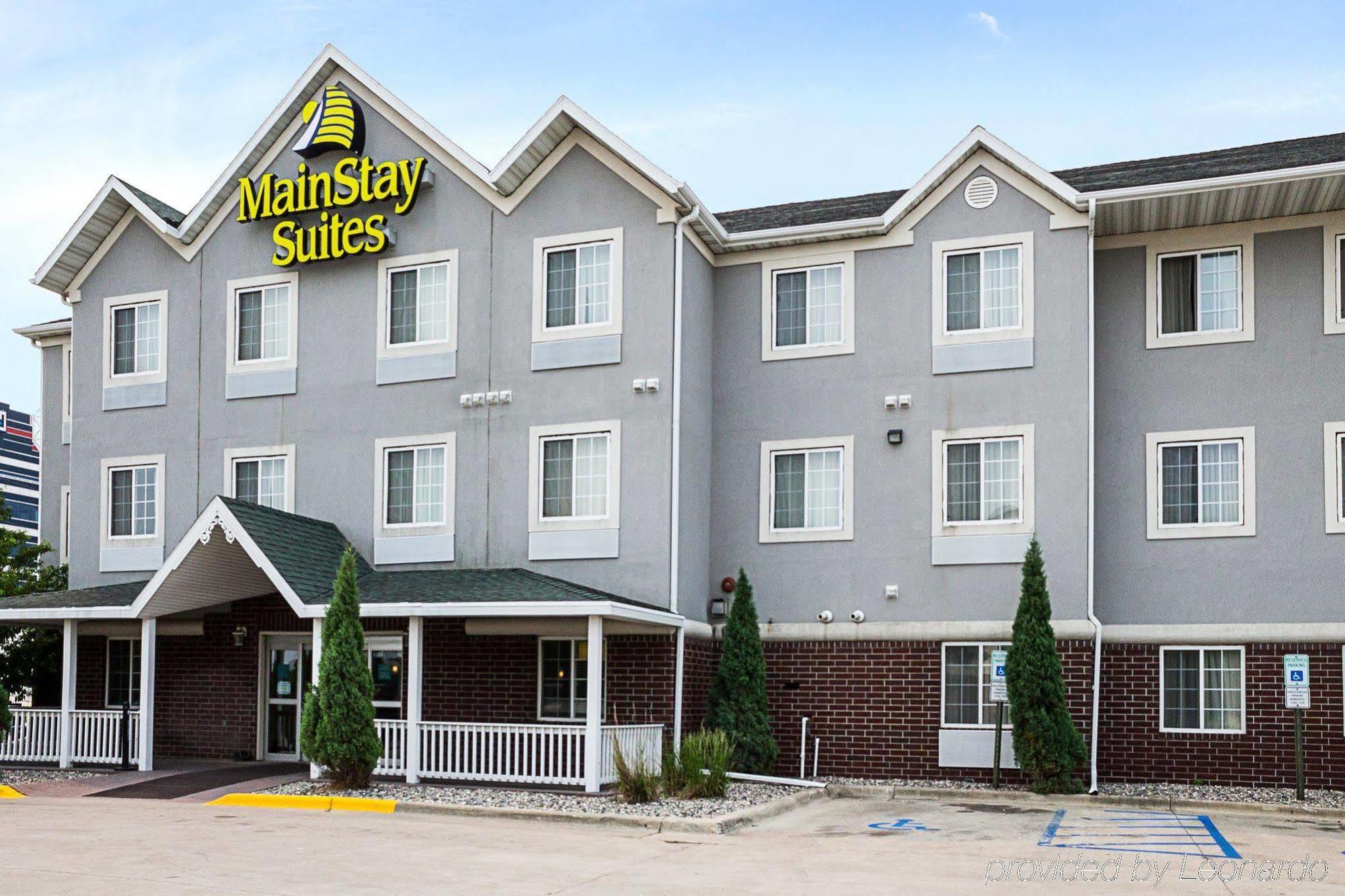 Mainstay Suites Fargo - I-94 Medical Center Exterior photo